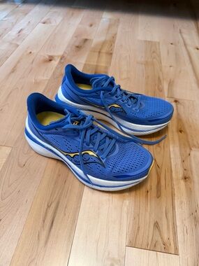 Women’s Saucony Endorphin Speed 3